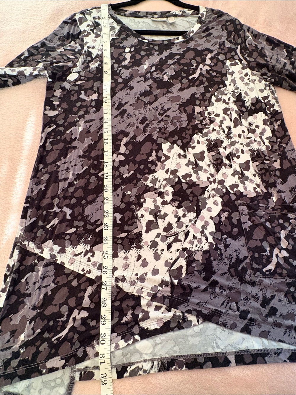 🐆 LOGO by Lori Goldstein Abstract Animal Print Tunic Size Large 🐆 - Picture 4 of 5